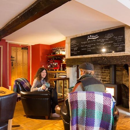 St.Michaels Bistro Bed & Breakfast Painswick Exterior photo